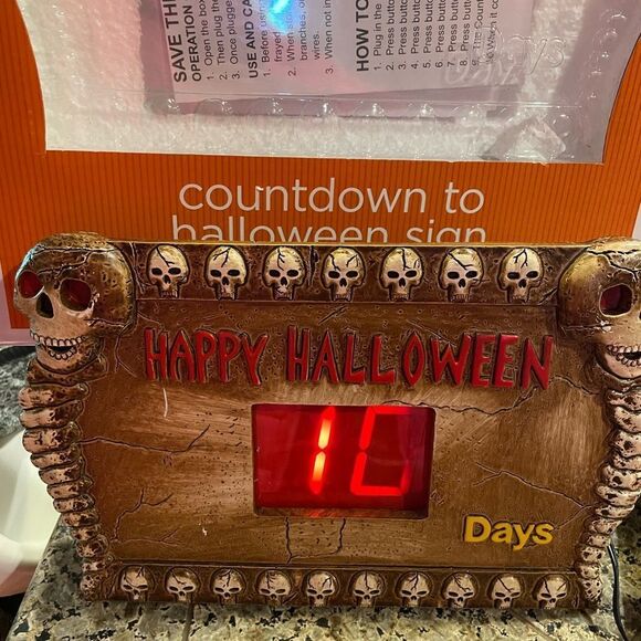 Target Electronic HALLOWEEN 2009 Count Down To Halloween Skull Sign RARE HTF - Picture 8 of 15